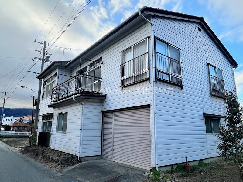 千曲市内川　中古住宅 同仕様写真（外観）
