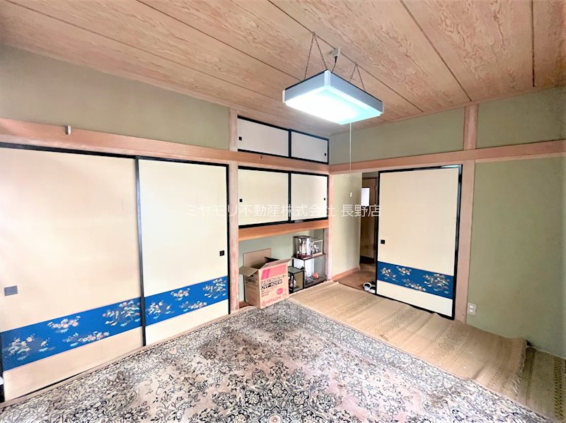 千曲市新田　中古戸建 内観写真（リビング以外の居室）