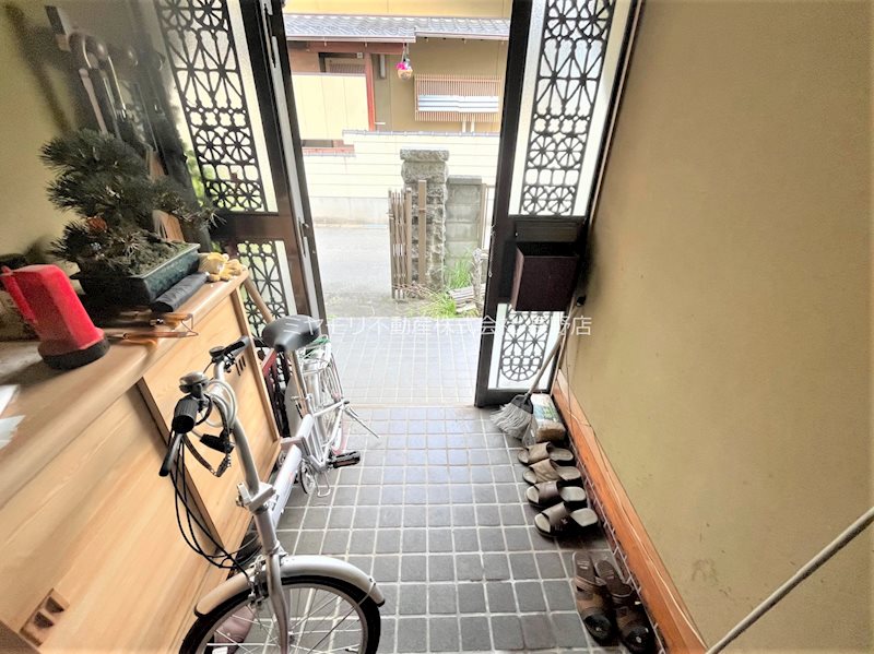 千曲市新田　中古戸建 現地写真（玄関）