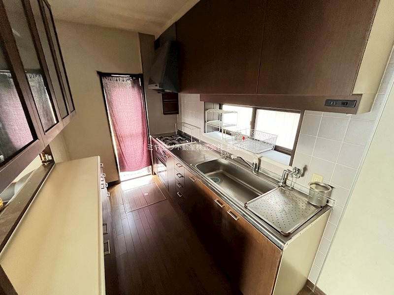 長野市安茂里　中古住宅 内観写真（キッチン）