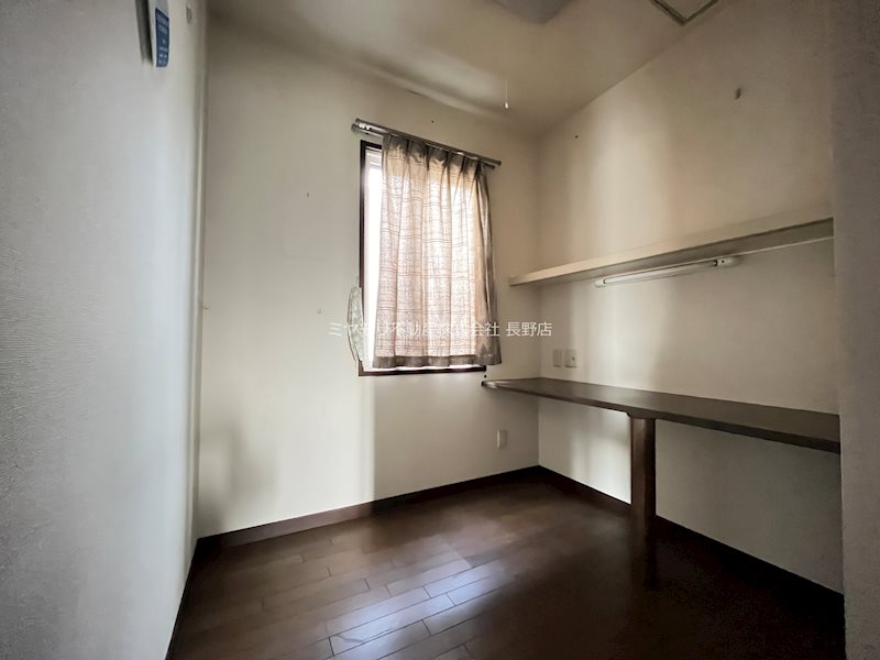 長野市安茂里　中古住宅 内観写真（収納）