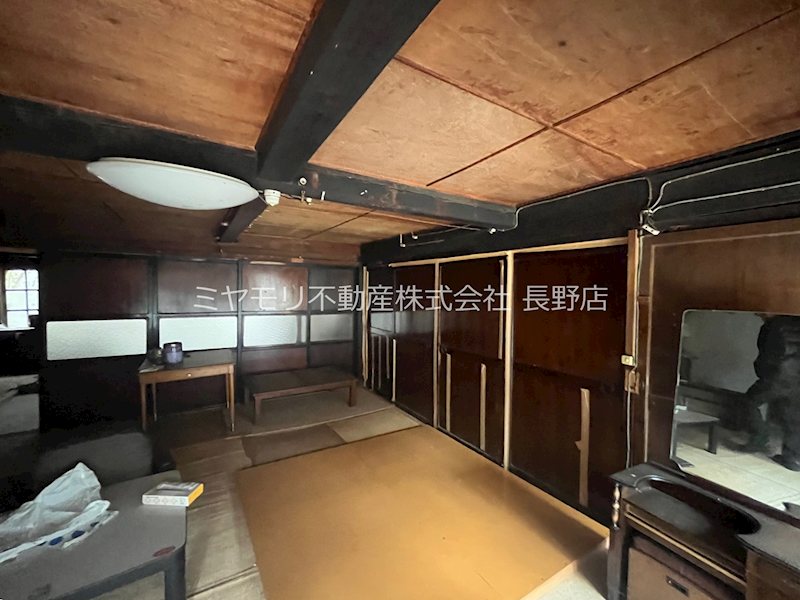 信州新町越道　中古戸建 内観写真（リビング以外の居室）