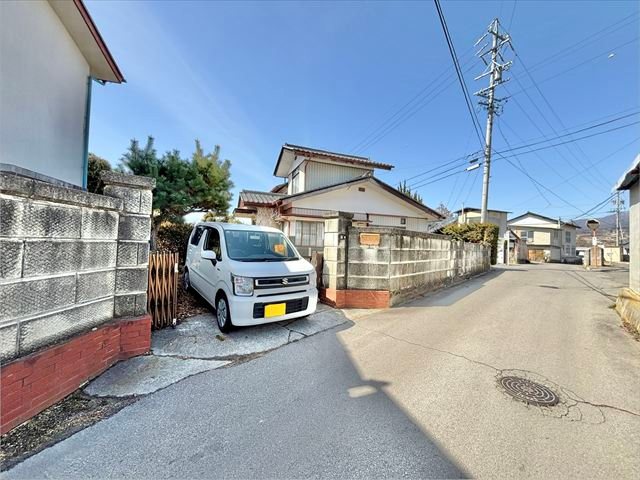 御代田町馬瀬口　土地 現地写真（前面道路含む現地写真）