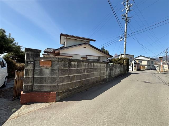 御代田町馬瀬口　土地 現地写真（前面道路含む現地写真）