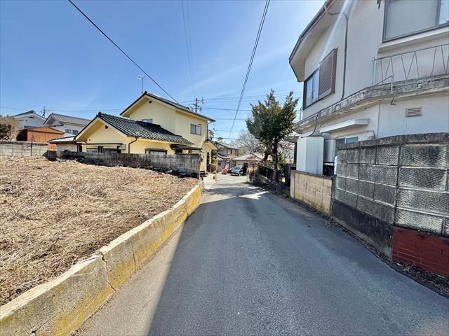 御代田町馬瀬口　土地 現地写真（前面道路含む現地写真）