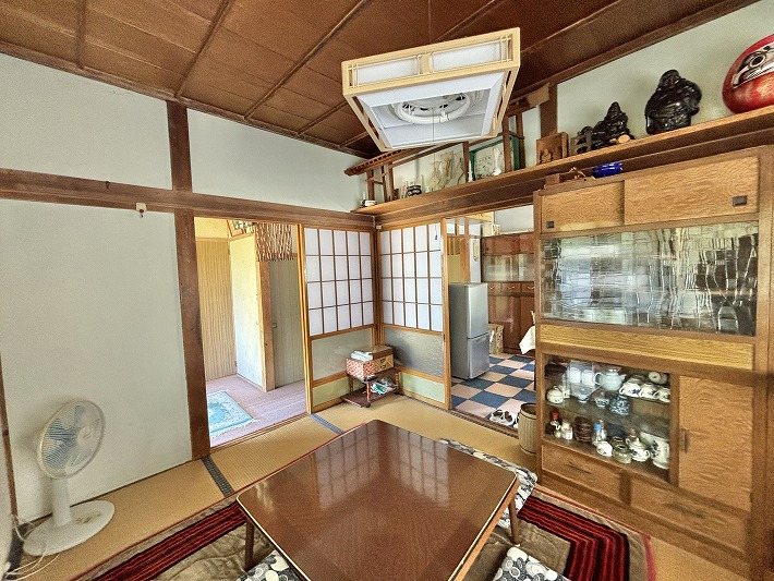 佐久市新子田　中古戸建 内観写真（リビング以外の居室）