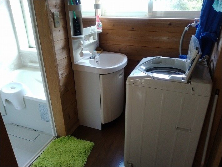 佐久市内山　中古戸建 内観写真（洗面台・洗面所）
