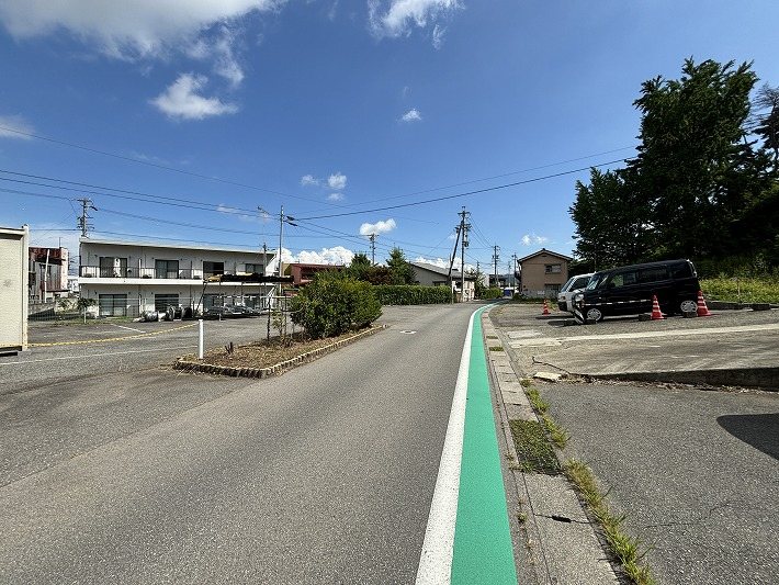 佐久市臼田　土地 現地写真（前面道路含む現地写真）