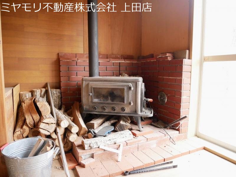 小県郡青木村沓掛　中古戸建 内観写真（リビング）