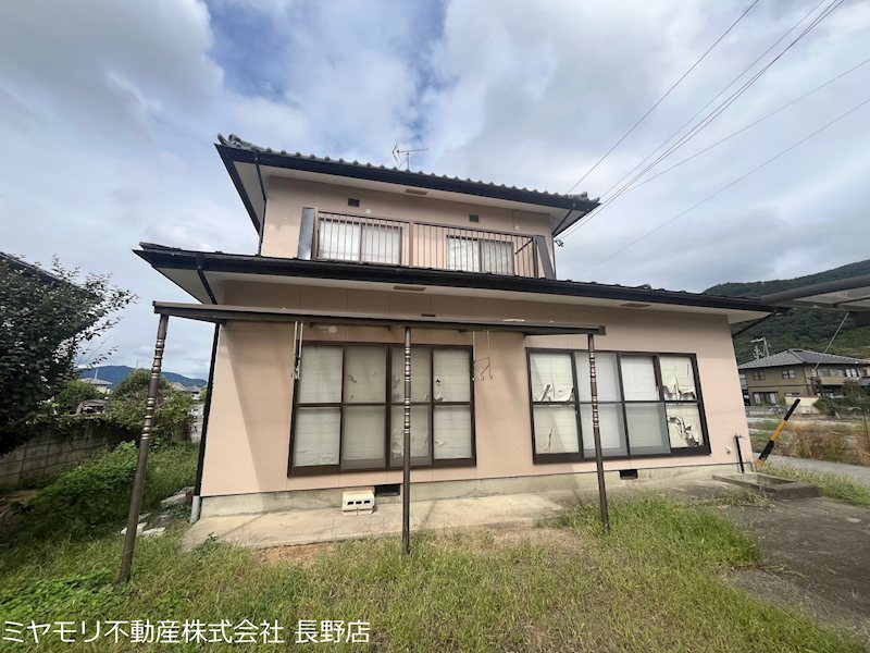 千曲市上徳間　中古戸建 現地写真
