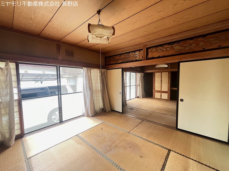 千曲市上徳間　中古戸建 内観写真（リビング）