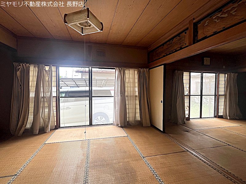千曲市上徳間　中古戸建 内観写真（リビング）
