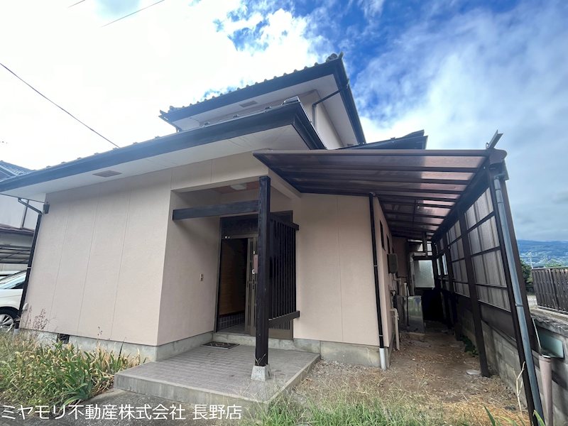 千曲市上徳間　中古戸建 同仕様写真（外観）