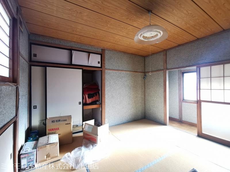 東御市加沢　戸建 内観写真（リビング以外の居室）