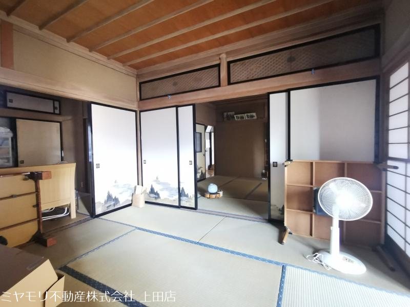 東御市加沢　戸建 内観写真（リビング以外の居室）