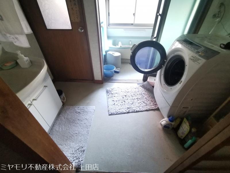 東御市加沢　戸建 内観写真（洗面台・洗面所）