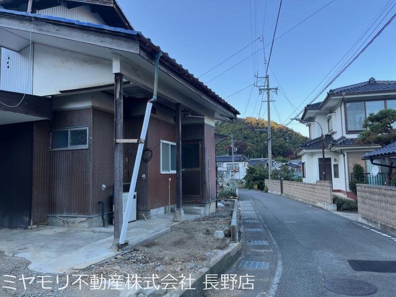 千曲市上山田　土地 現地写真（前面道路含む現地写真）