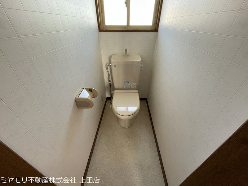 上田市国分　中古戸建 内観写真（トイレ）