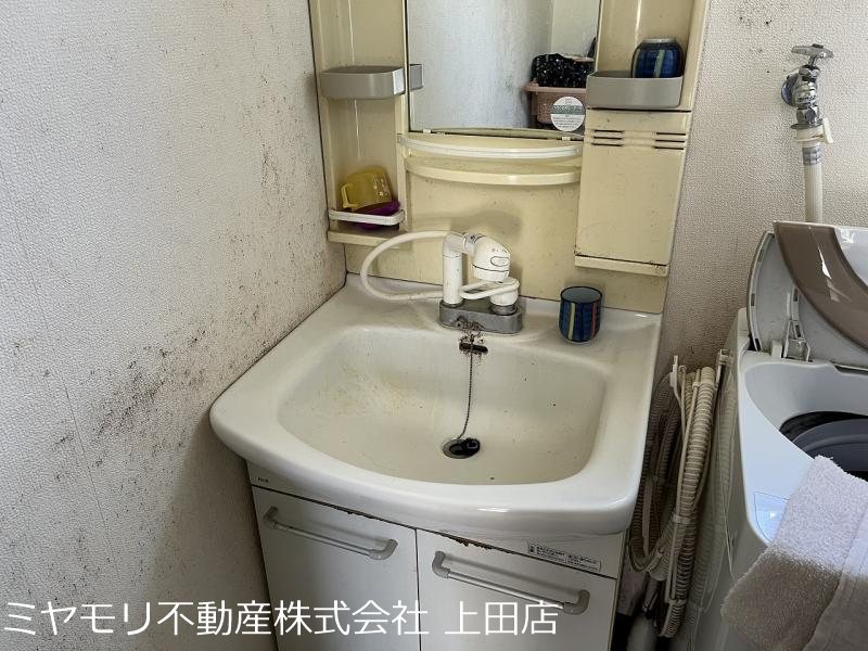上田市住吉　中古戸建 内観写真（洗面台・洗面所）