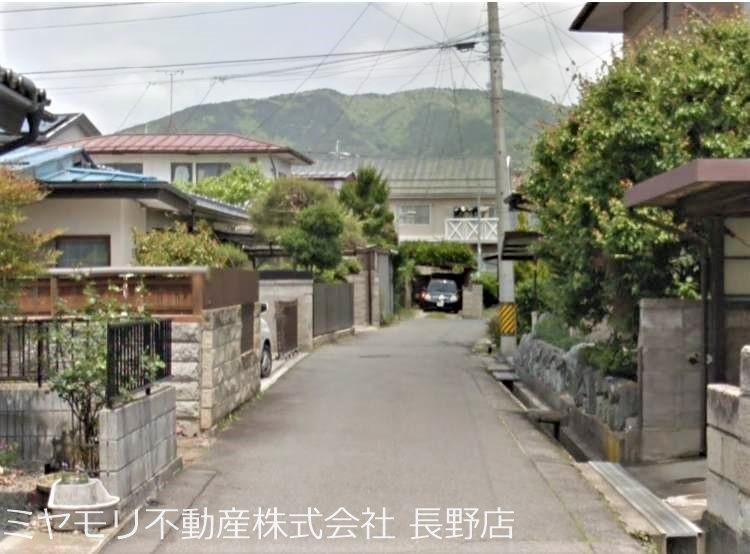 長野市吉田２丁目　土地 現地写真（前面道路含む現地写真）