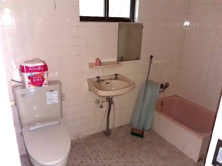 佐久市志賀　中古戸建 内観写真（浴室）