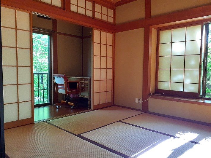 佐久市志賀　中古戸建 内観写真（リビング以外の居室）