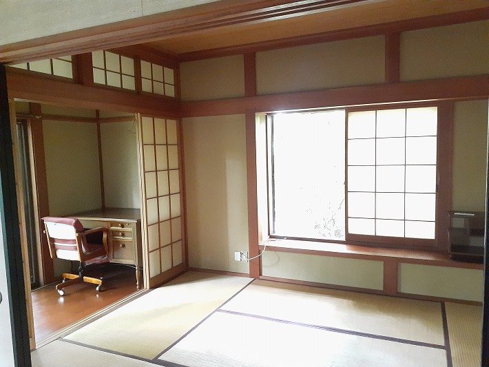 佐久市志賀　中古戸建 内観写真（リビング以外の居室）