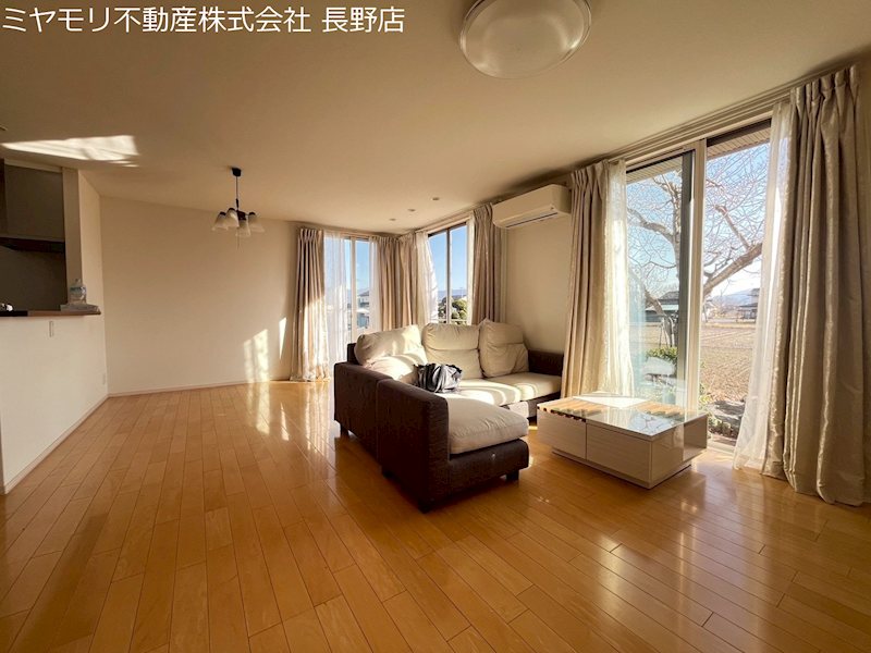 川中島町今里　中古戸建 内観写真（リビング）