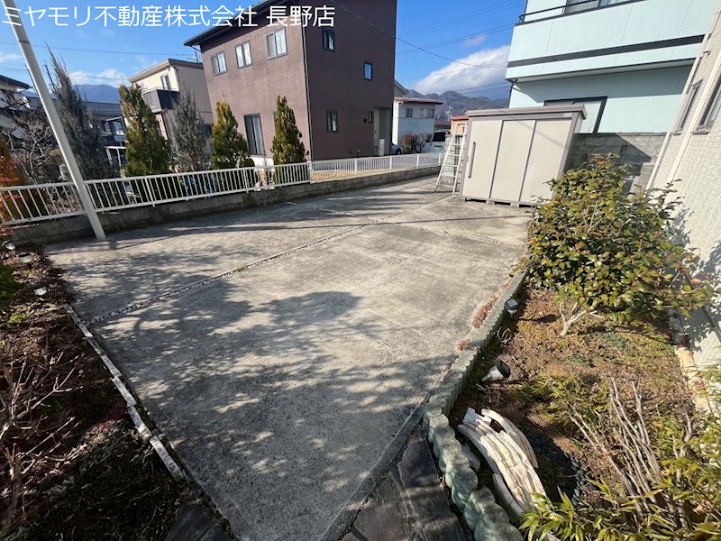川中島町今里　中古戸建 現地写真（駐車場）
