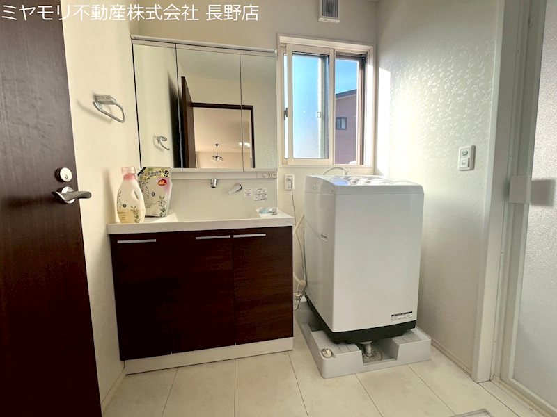 川中島町今里　中古戸建 内観写真（洗面台・洗面所）