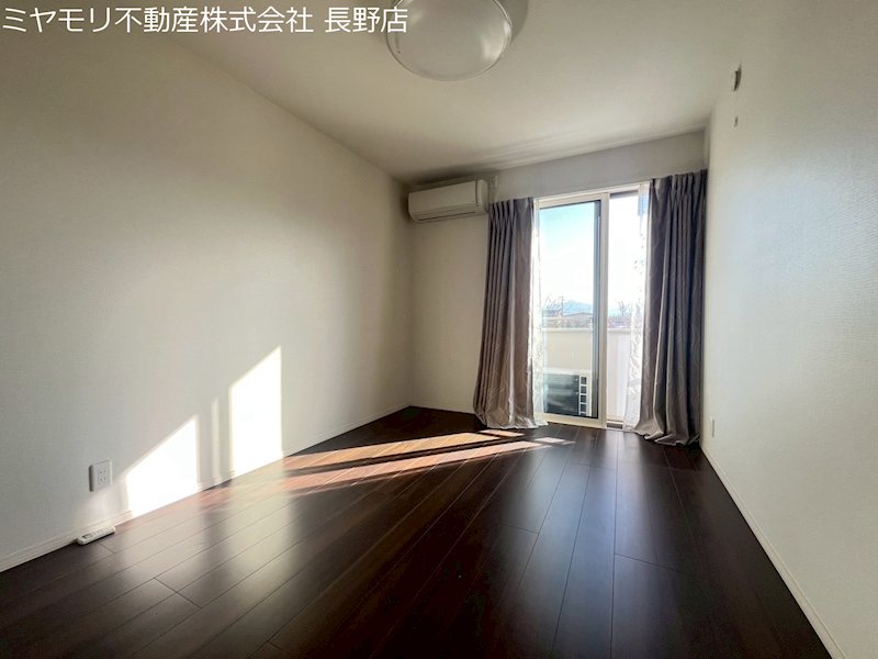 川中島町今里　中古戸建 内観写真（寝室）
