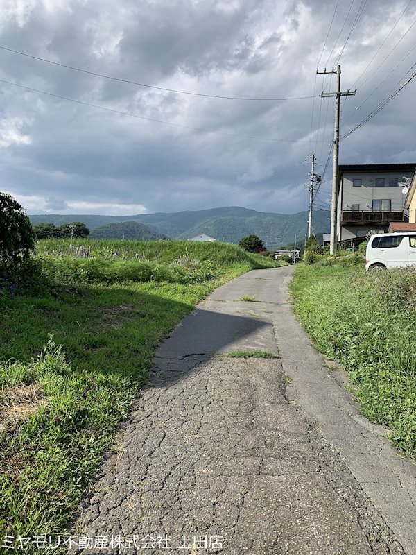 東御市新張　土地 現地写真