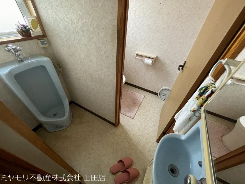【商談中】東御市祢津　中古戸建 内観写真（トイレ）