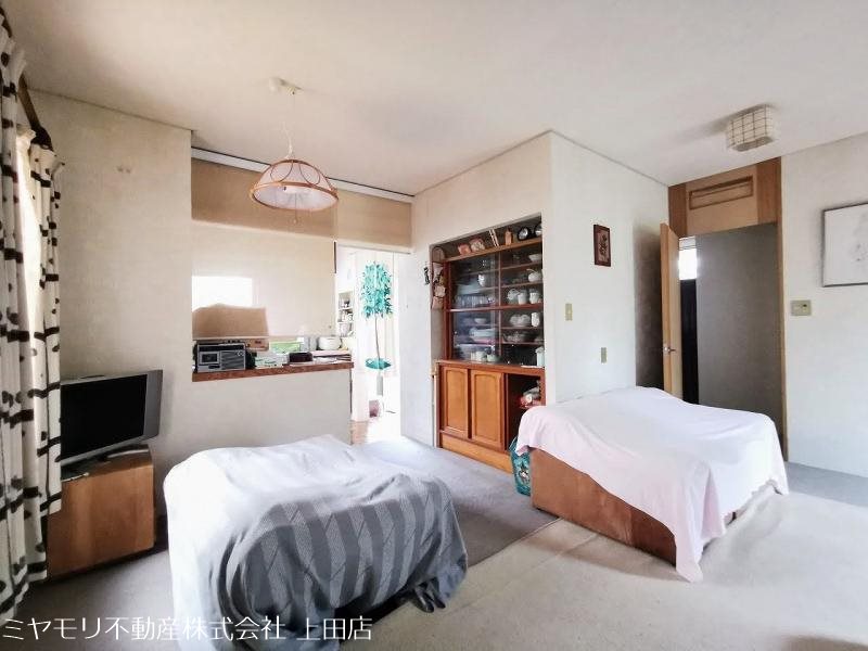 上田市上野　中古戸建 内観写真（リビング）