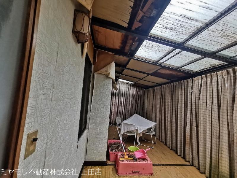 上田市上野　中古戸建 内観写真（リビング以外の居室）