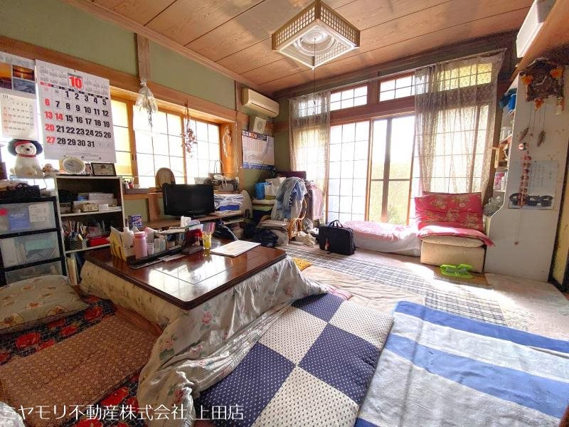 上田市塩川　中古戸建 内観写真（リビング）
