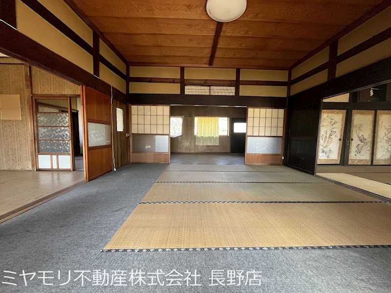 飯綱町川上　中古戸建 内観写真（リビング）