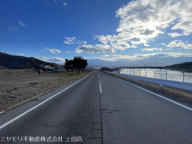 東御市新張　土地 現地写真