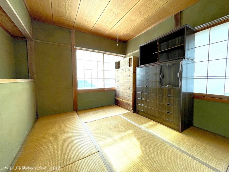 東御市常田 中古戸建 内観写真（リビング以外の居室）