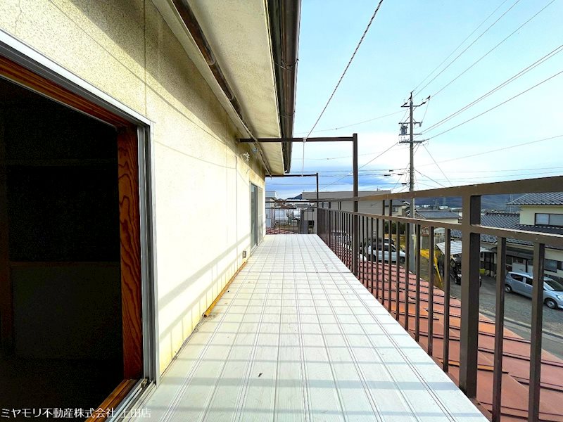 東御市常田 中古戸建 現地写真（バルコニー）