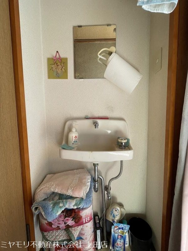 上田市芳田　中古戸建 内観写真（洗面台・洗面所）