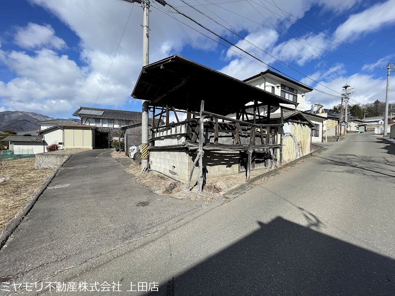 上田市芳田　中古戸建 現地写真（前面道路含む現地写真）