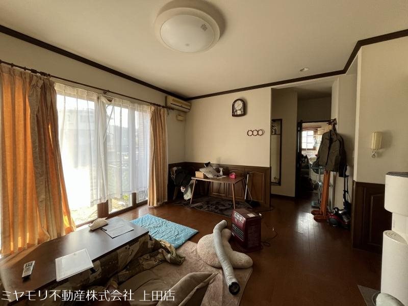 東御市田中　中古戸建 内観写真（リビング）