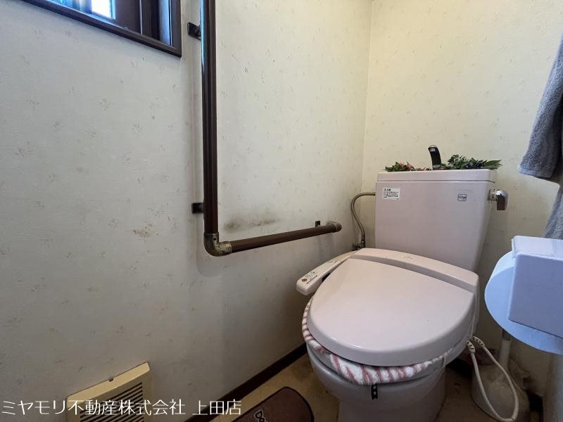東御市田中　中古戸建 内観写真（トイレ）