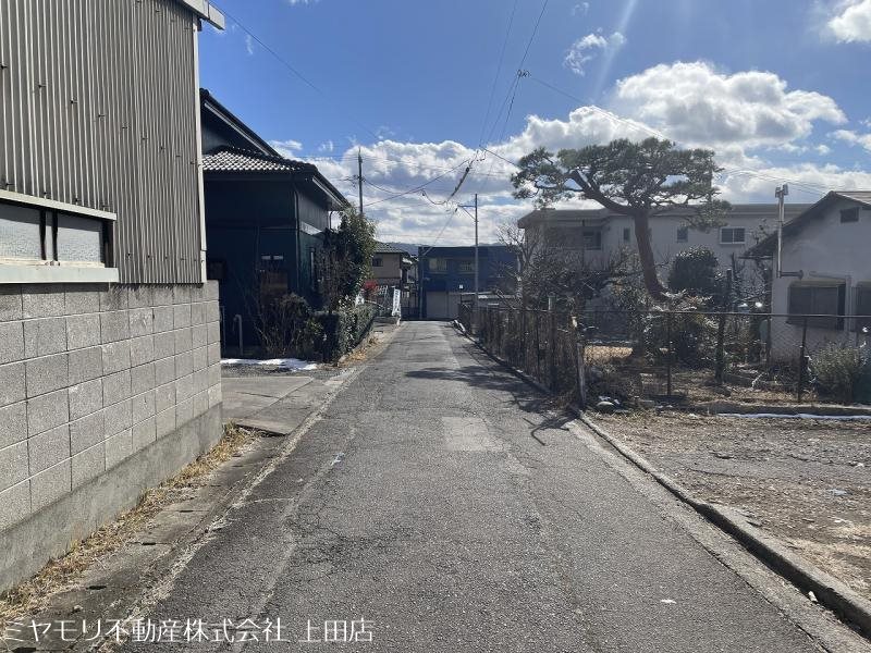 上田市緑が丘二丁目　土地 現地写真