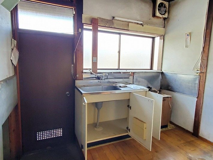小諸市六供　中古戸建 内観写真（キッチン）