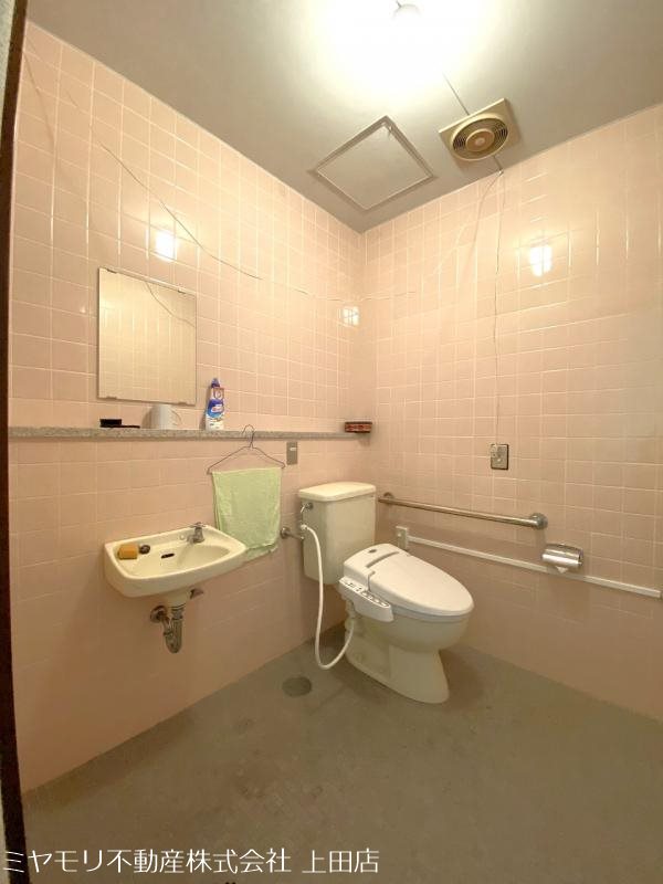 上田市常磐城2丁目　事業用建物 内観写真（トイレ）