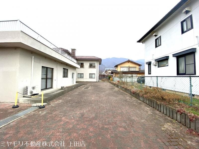 上田市常磐城2丁目　事業用建物 現地写真