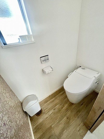 小諸市東雲　中古戸建 内観写真（トイレ）