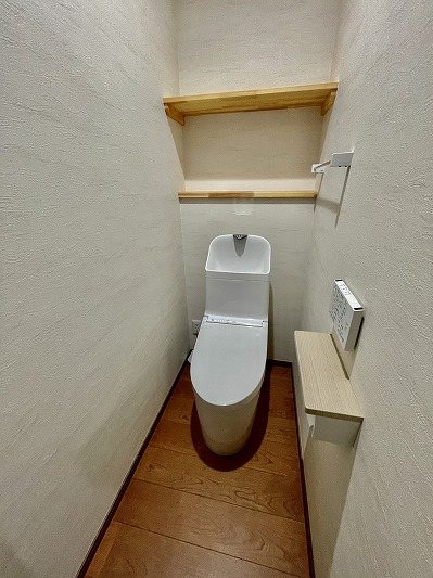 小諸市加増　中古戸建 内観写真（トイレ）
